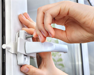 Замена оконных ручек