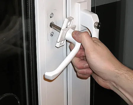 Replacement of handle